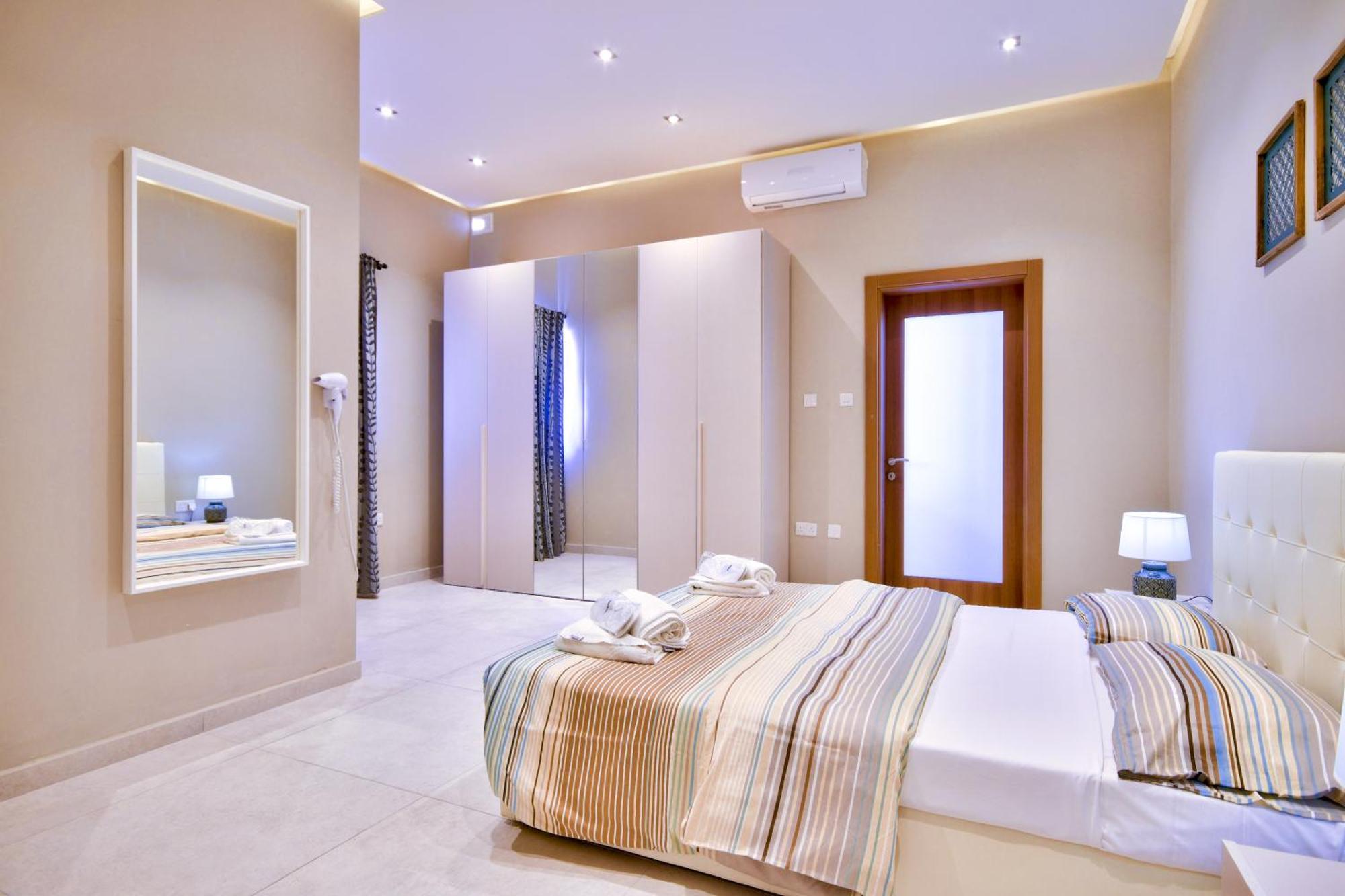Villa Goa - By Luxury Villas Malta เมลลิฮา ภายนอก รูปภาพ